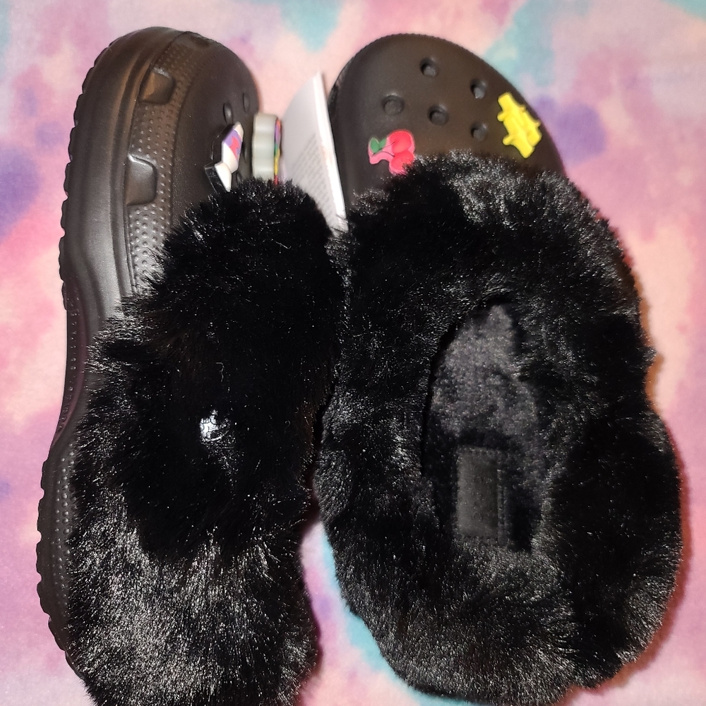 Crocs - Picture 5 of 17